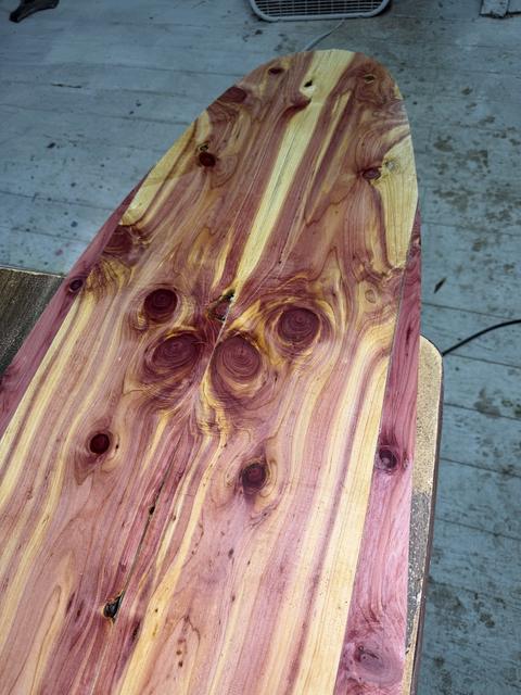 Knotty grain running down a finished board deck